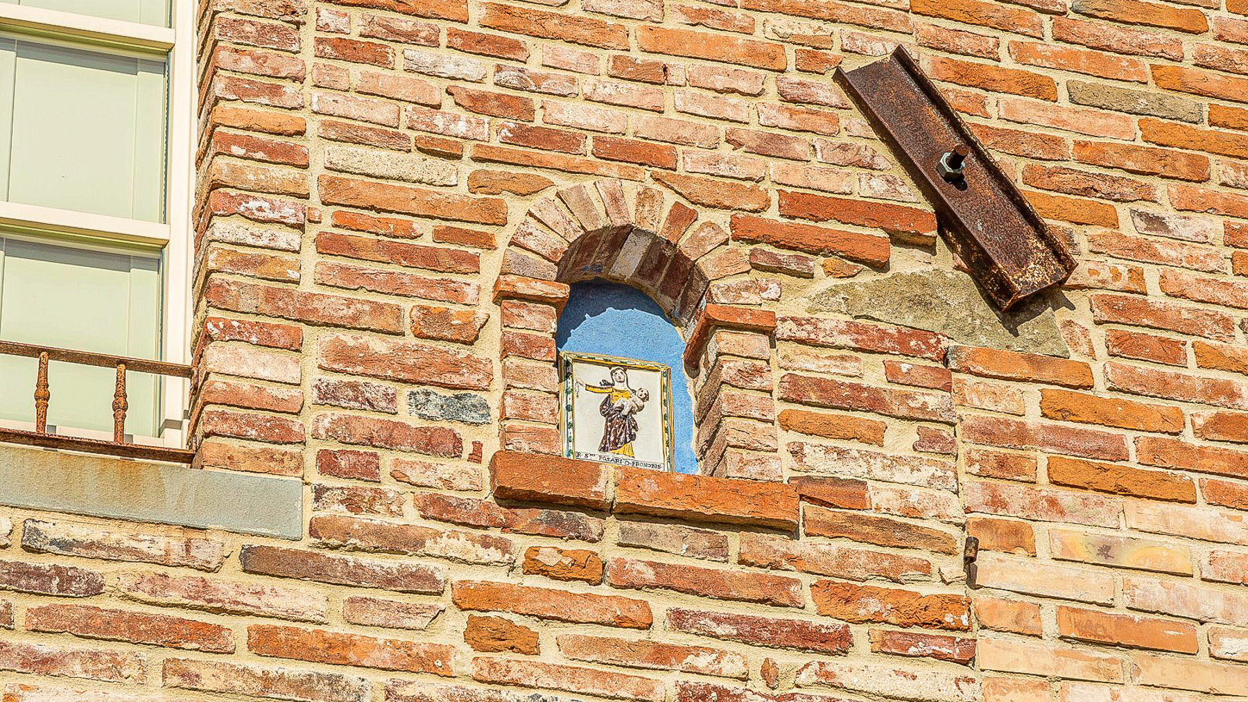 Big Image 18