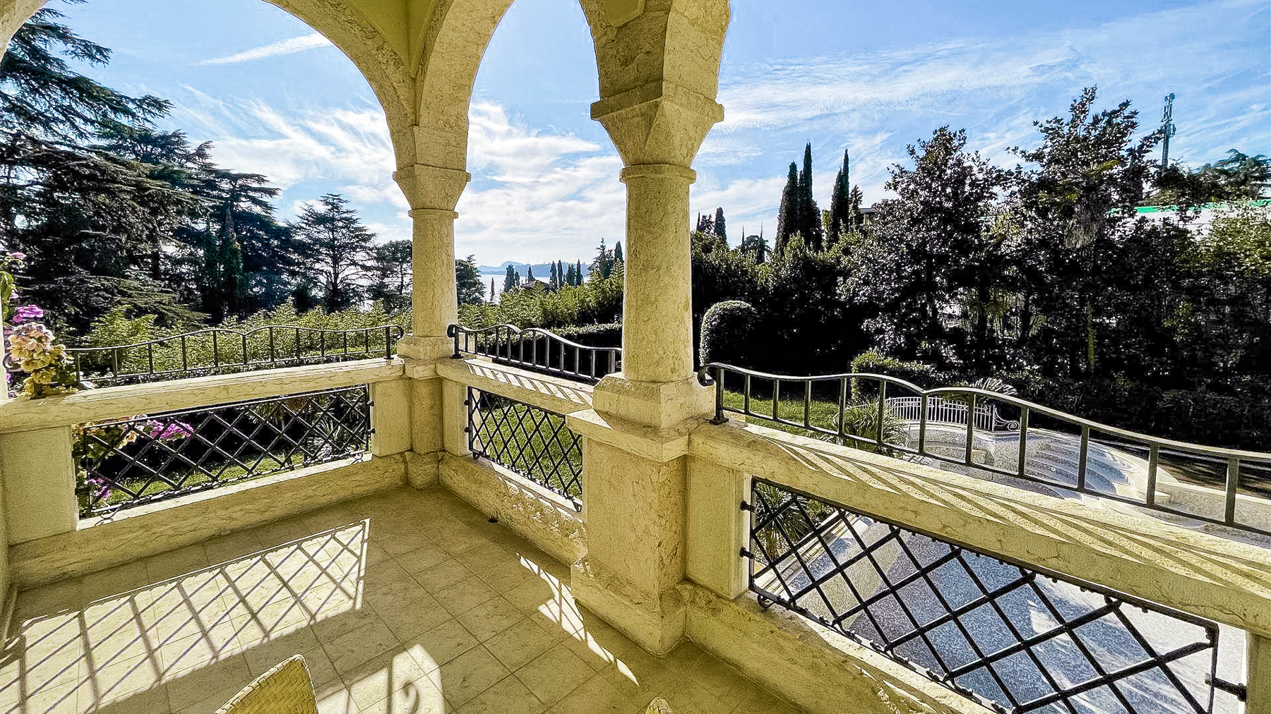 Big Image 20