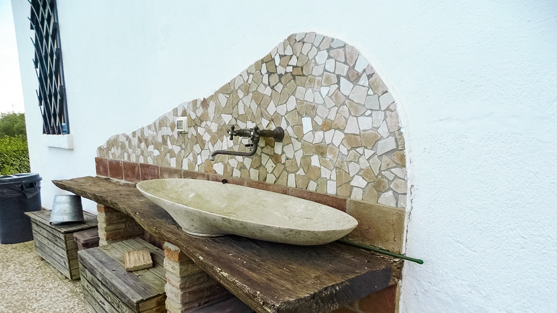 Big Image 24